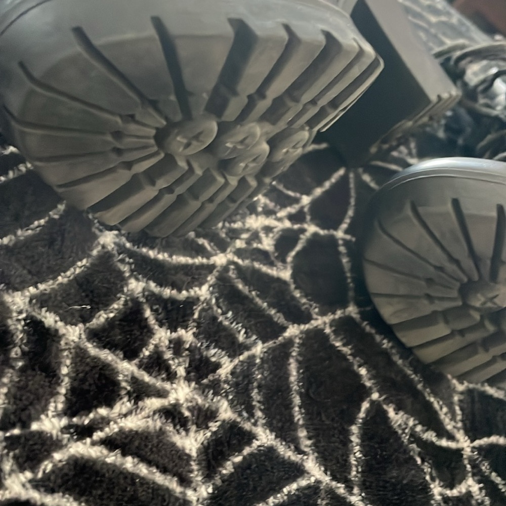Witchy boots - Picture 3 of 10